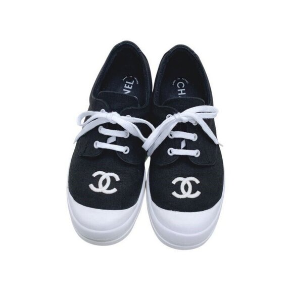 Authentic CHANEL CC Sneakers Black and White Coco Mark Bicolor Canvas Shoes 37 7 - Picture 1 of 8